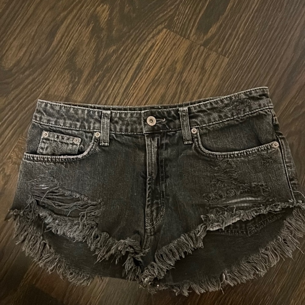 Vintage carmar low rise jean shorts size 27